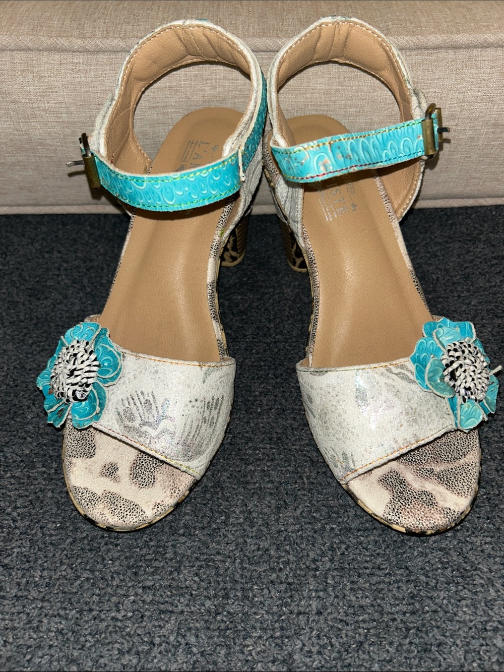 L’Artiste Turquoise & Cream Floral Ankle-Strap Heels